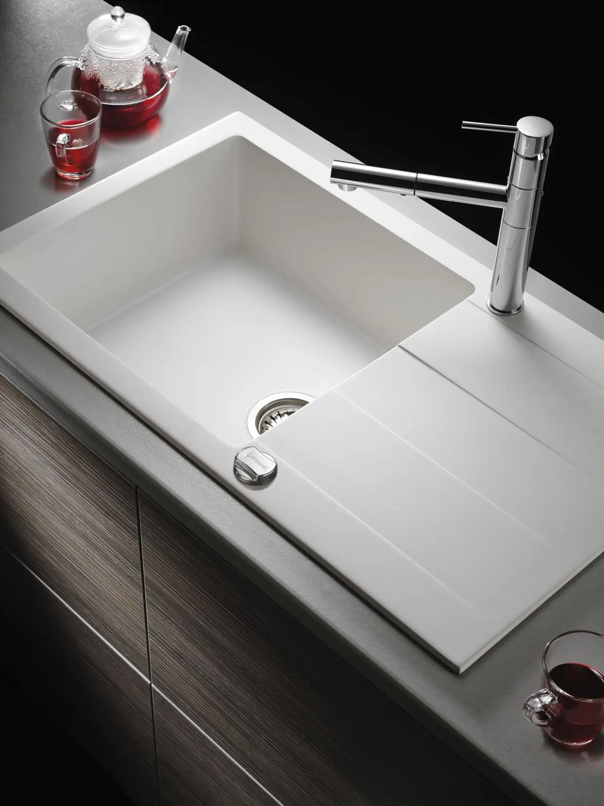 Ambiente Pyramis Athlos Plus weiss