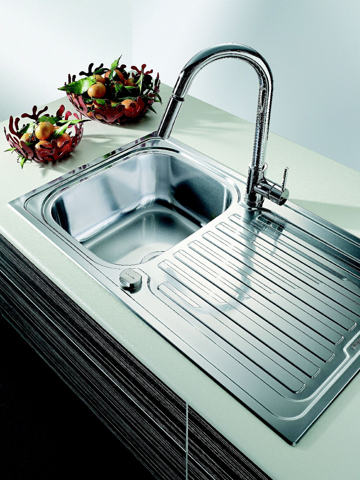 AMALTIA-Ambiente-1 Pyramis AMALTIA (86x50) 1B 1D Edelstahl Einbauspüle poliert - Ambiente