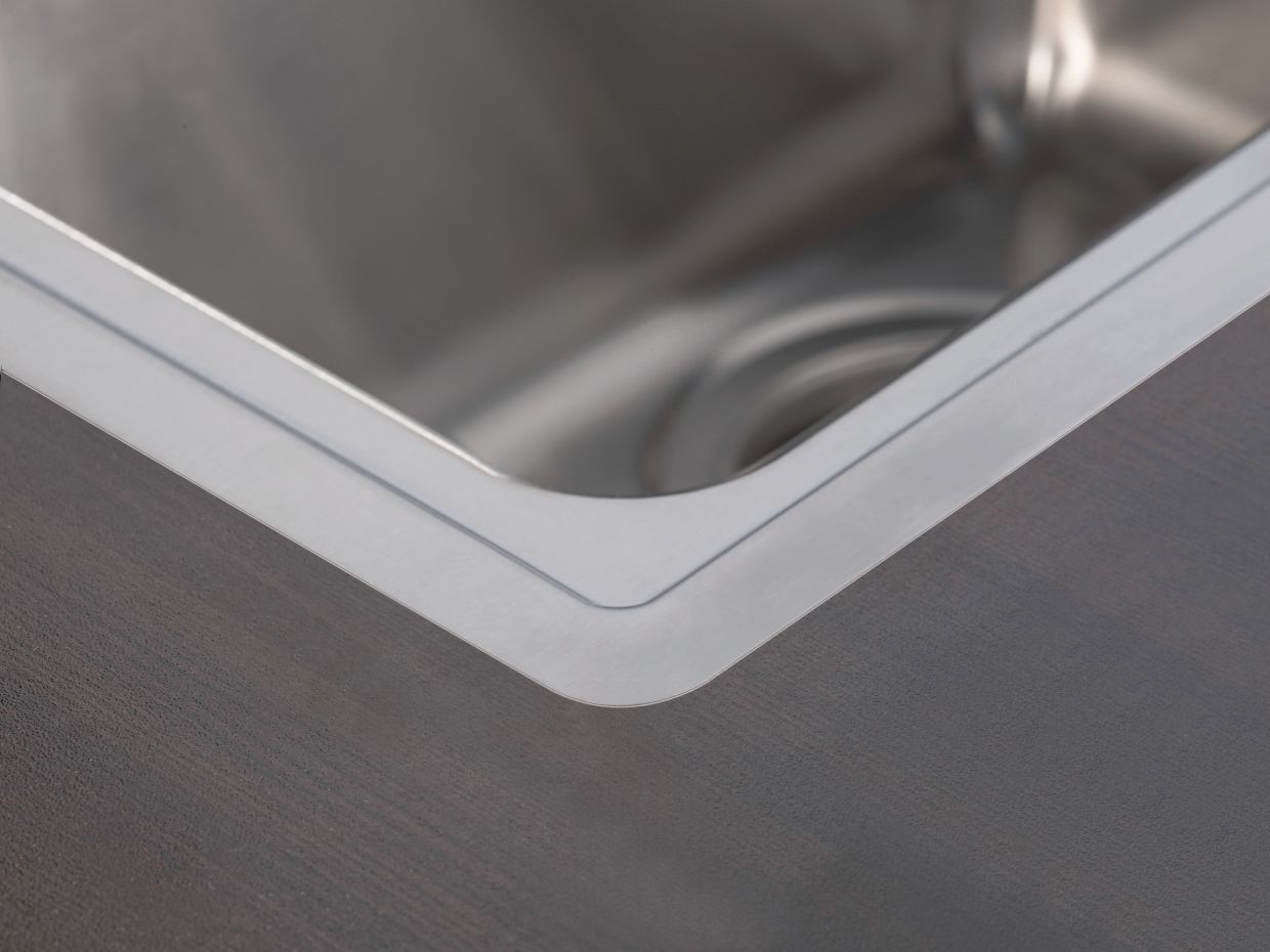 Pyramis PELLA (60,5x52) 1 1/2B - Flacheinbau Rand