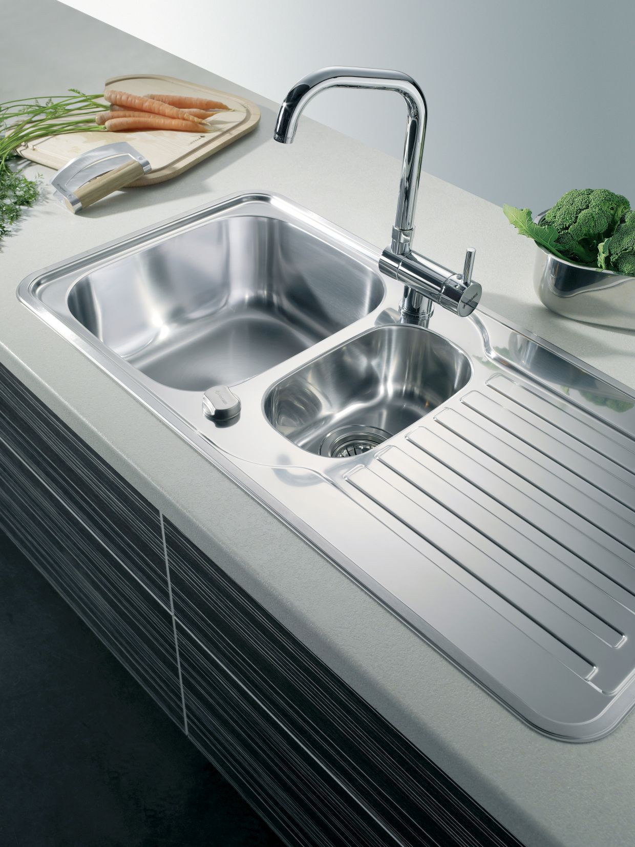 Pyramis SPACE MINI 1 1/2B 1D Edelstahl Einbauspüle poliert - Ambiente