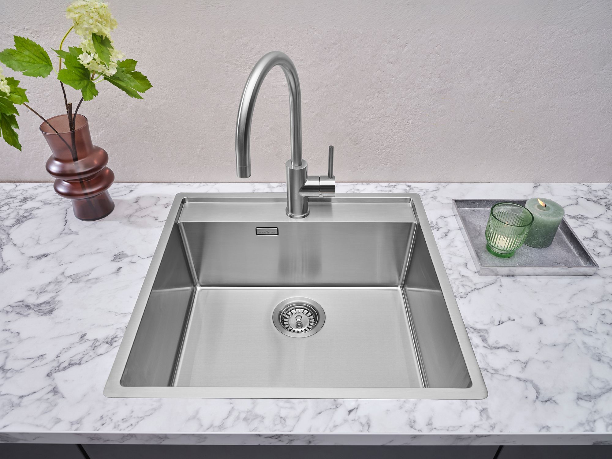 Reginox Vero 50x40 (L) Tapwing OKG Edelstahl Einbauspüle Reginox Vero 50x40 (L) Tapwing OKG Edelstahl Einbauspüle